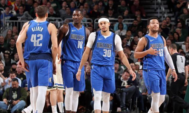 新疆队碾压独行侠,字母哥刷新纪录 新疆队碾压独行侠,字母哥刷新纪录