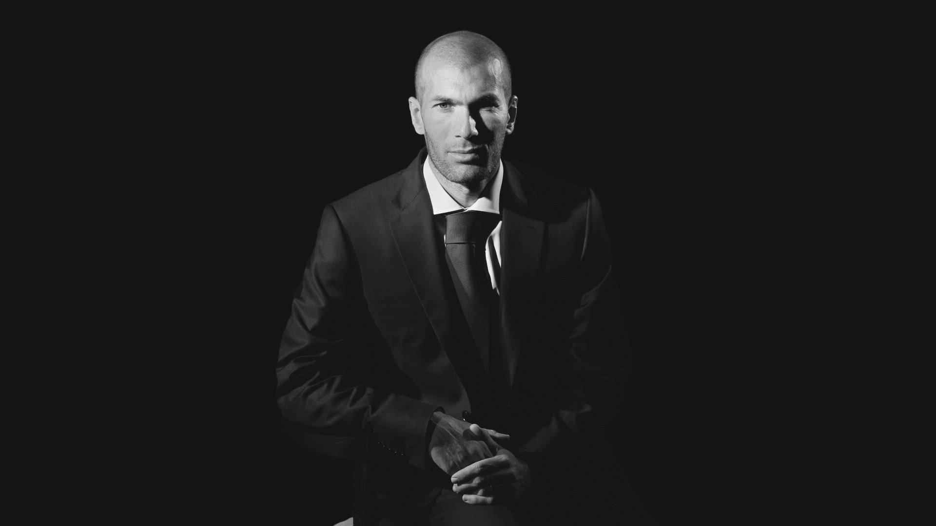 非洲雄狮震吼!喀麦隆3-0碾压哥斯达黎加,费利克斯绝命一击惊艳世界杯C组